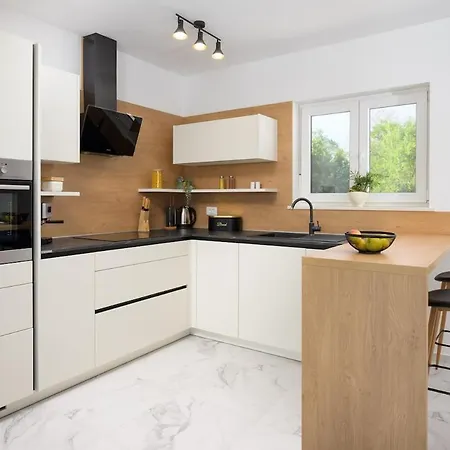 Вилла Pia By Istrialux Krmed