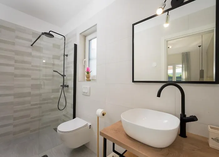 Pia By Istrialux Vila